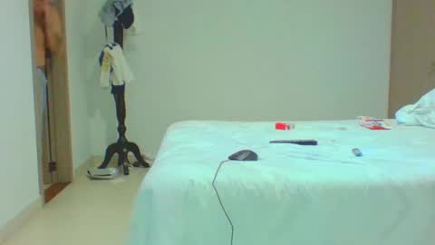 Snapshot of vergagolosa22 chatting on March 3, 2025, 2:15 am vergagolosa22 online show from March 3, 2025, 2:15 am