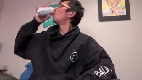 Snapshot of vergasjuan chatting on December 17, 2025, 2:06 am Juan Vergas online show from December 17, 2025, 2:06 am