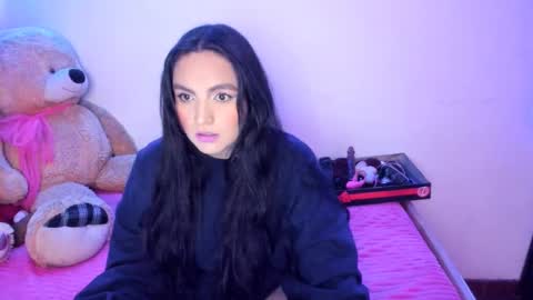 Snapshot of vero_jhonson chatting on January 2, 2025, 3:37 am  karolina online show from January 2, 2025, 3:37 am