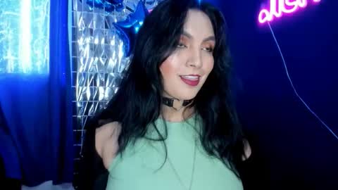 Snapshot of vero_jhonson chatting on September 20, 2025, 3:46 pm  karolina online show from September 20, 2025, 3:46 pm
