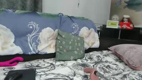 Snapshot of vero_nika8 chatting on October 6, 2025, 1:03 am Veronika online show from October 6, 2025, 1:03 am