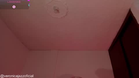 Snapshot of veronica_jazz chatting on January 26, 2025, 2:52 pm Vero 3 online show from January 26, 2025, 2:52 pm