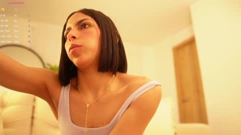Snapshot of veronica_mendez1 chatting on December 9, 2024, 11:47 am Veronica online show from December 9, 2024, 11:47 am