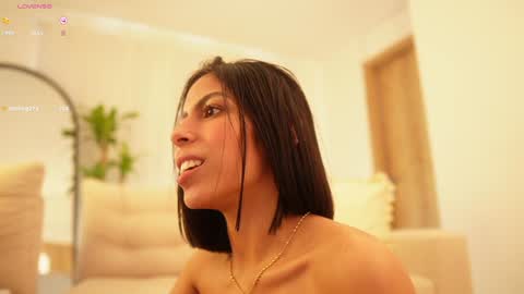 Snapshot of veronica_mendez1 chatting on December 20, 2024, 2:49 pm Veronica online show from December 20, 2024, 2:49 pm