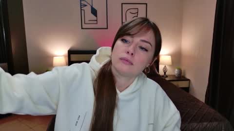 Veronica online show from September 19, 2025, 5:53 am