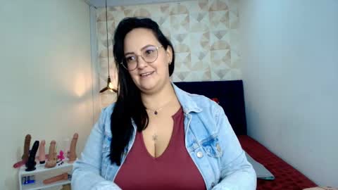 Snapshot of veroniicabbw chatting on October 24, 2025, 12:12 pm veroniicabbw online show from October 24, 2025, 12:12 pm