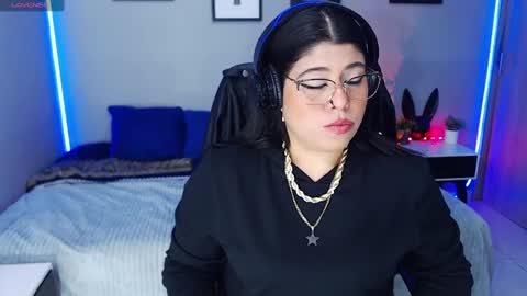 Snapshot of veronika_metalstar chatting on January 16, 2025, 12:42 pm Miss Veronika online show from January 16, 2025, 12:42 pm