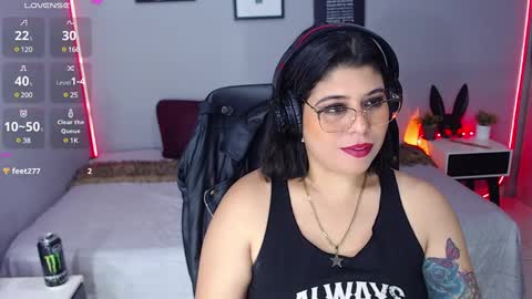 Snapshot of veronika_metalstar chatting on February 19, 2025, 1:17 pm Miss Veronika online show from February 19, 2025, 1:17 pm