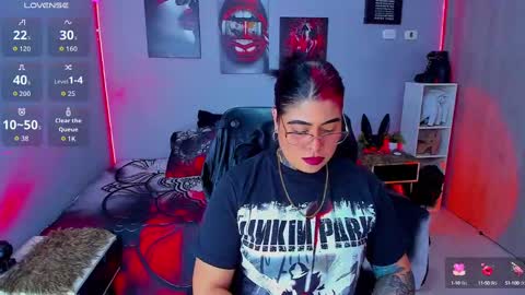 Snapshot of veronika_metalstar chatting on September 16, 2025, 6:42 pm Miss Veronika online show from September 16, 2025, 6:42 pm