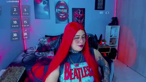 Snapshot of veronika_metalstar chatting on September 18, 2025, 5:20 am Miss Veronika online show from September 18, 2025, 5:20 am