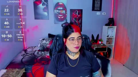 Snapshot of veronika_metalstar chatting on September 25, 2025, 4:27 am Miss Veronika online show from September 25, 2025, 4:27 am