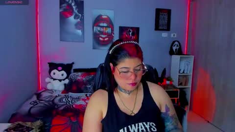 Miss Veronika online show from November 5, 2025, 7:52 am