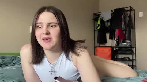 Snapshot of vertuliana chatting on February 28, 2025, 10:41 am Karina followed me bb online show from February 28, 2025, 10:41 am