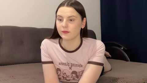 Snapshot of vertuliana chatting on November 28, 2025, 9:23 am Karina followed me bb online show from November 28, 2025, 9:23 am