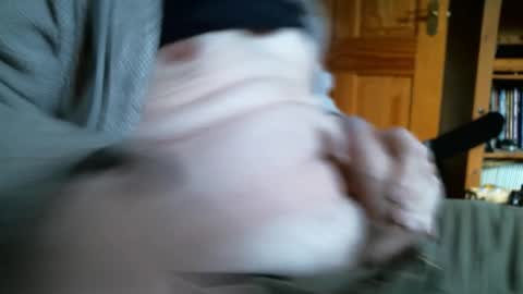 Mark online show from November 2, 2025, 4:09 pm