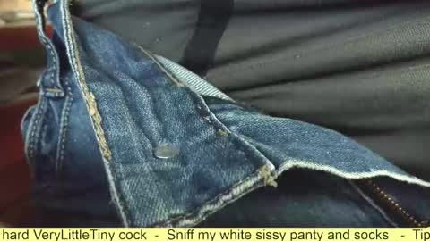 Erik online show from November 13, 2025, 8:24 am