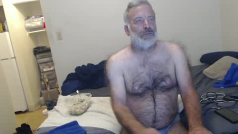 Snapshot of veryveryhairmanindenver chatting on December 4, 2024, 12:52 am hairy man online show from December 4, 2024, 12:52 am
