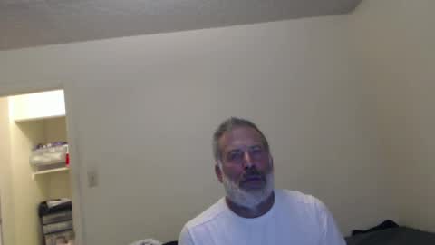 Snapshot of veryveryhairmanindenver chatting on December 5, 2024, 12:52 am hairy man online show from December 5, 2024, 12:52 am