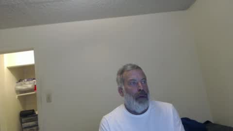 Snapshot of veryveryhairmanindenver chatting on December 10, 2024, 12:50 am hairy man online show from December 10, 2024, 12:50 am