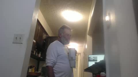 Snapshot of veryveryhairmanindenver chatting on January 4, 2025, 12:59 am hairy man online show from January 4, 2025, 12:59 am