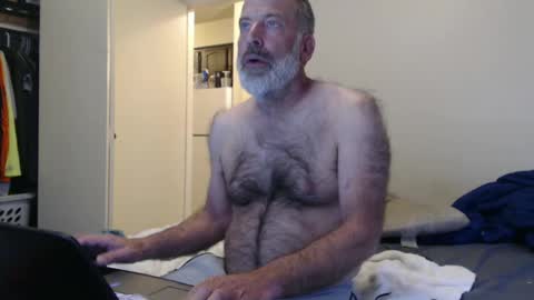 Snapshot of veryveryhairmanindenver chatting on March 9, 2025, 1:04 am hairy man online show from March 9, 2025, 1:04 am