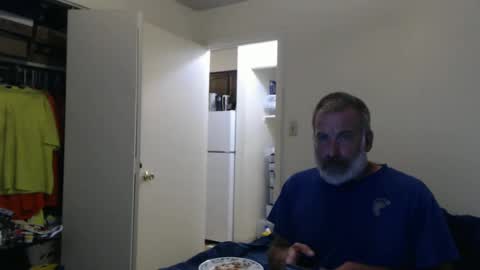 Snapshot of veryveryhairmanindenver chatting on September 12, 2025, 11:59 pm hairy man online show from September 12, 2025, 11:59 pm