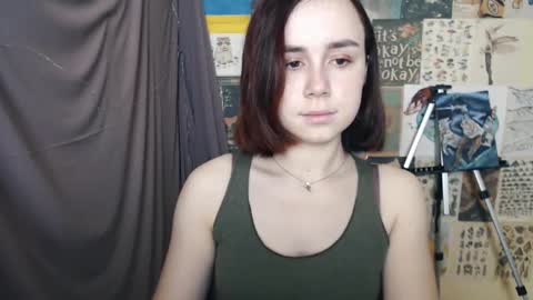 veryveryvery_shy online show from January 13, 2025, 6:06 am