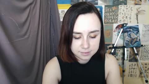 veryveryvery_shy online show from January 21, 2025, 6:43 am