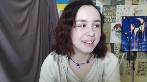 veryveryvery_shy online show from February 23, 2025, 9:55 am