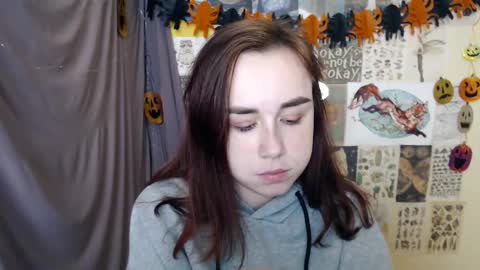 veryveryvery_shy online show from October 22, 2025, 6:07 pm