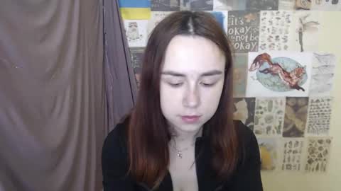 veryveryvery_shy online show from December 2, 2025, 6:19 am