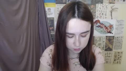 veryveryvery_shy online show from December 5, 2025, 8:45 am