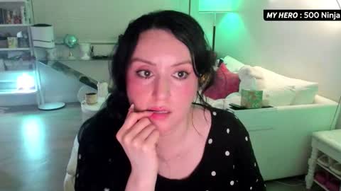 Snapshot of vesafine chatting on October 18, 2025, 5:10 am vesafine online show from October 18, 2025, 5:10 am