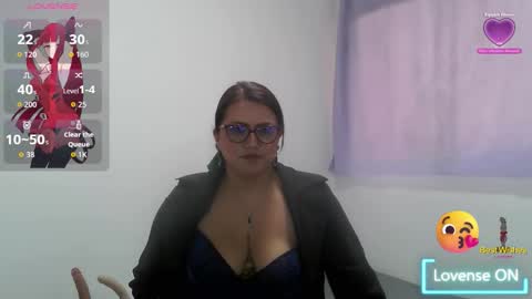 Snapshot of vesper_vixen chatting on November 5, 2025, 5:13 pm Vesper Vixen online show from November 5, 2025, 5:13 pm
