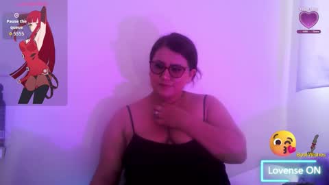 Snapshot of vesper_vixen chatting on November 26, 2025, 3:13 pm Vesper Vixen online show from November 26, 2025, 3:13 pm