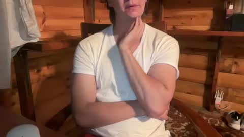 Snapshot of vexelgain chatting on September 28, 2025, 2:17 am HendasWerout online show from September 28, 2025, 2:17 am