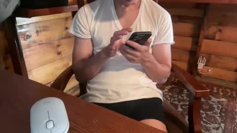 Snapshot of vexelgain chatting on October 11, 2025, 4:05 pm HendasWerout online show from October 11, 2025, 4:05 pm