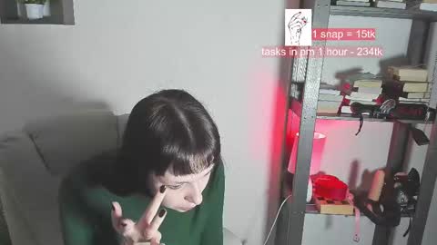 Snapshot of vi_vikkk chatting on February 24, 2025, 2:26 pm VIKA online show from February 24, 2025, 2:26 pm