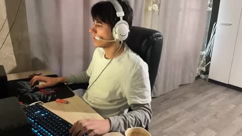 vialeras online show from December 1, 2025, 7:24 am