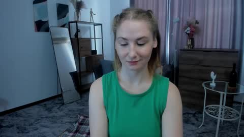 Mikky online show from October 3, 2025, 7:27 am