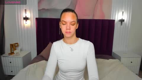 vickie_smith online show from November 17, 2025, 12:49 am