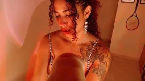 Snapshot of vicky_crazy chatting on February 6, 2025, 12:00 am Vicky online show from February 6, 2025, 12:00 am