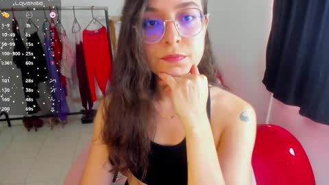 Vicky online show from March 11, 2025, 6:19 pm