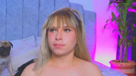 Snapshot of vicky_hot_x chatting on December 29, 2024, 4:27 am        online show from December 29, 2024, 4:27 am