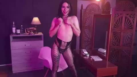 Snapshot of vicky_hot_x chatting on February 15, 2025, 9:37 pm        online show from February 15, 2025, 9:37 pm