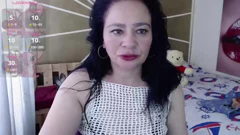 vicky_sexi online show from November 24, 2025, 1:55 pm