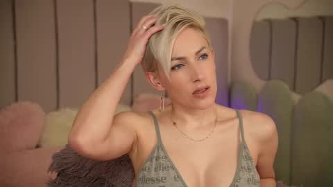 Snapshot of vickysecret96 chatting on March 2, 2025, 5:58 pm vickysecret96 online show from March 2, 2025, 5:58 pm