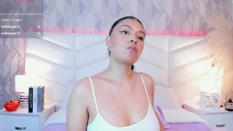 Snapshot of victoria___jonnes chatting on October 9, 2025, 12:36 pm victoria___jonnes online show from October 9, 2025, 12:36 pm