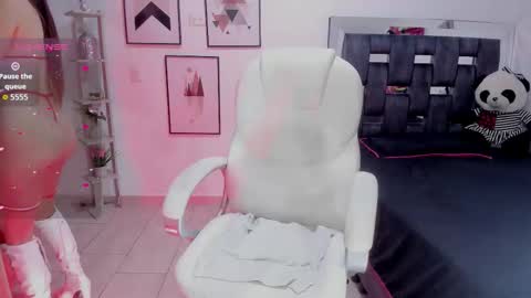 Snapshot of victoria_castillo1 chatting on October 31, 2025, 7:59 pm Victoria Castillo online show from October 31, 2025, 7:59 pm