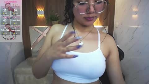 Snapshot of victoria_castillo_b chatting on November 11, 2025, 3:06 am victoria_castillo_b online show from November 11, 2025, 3:06 am